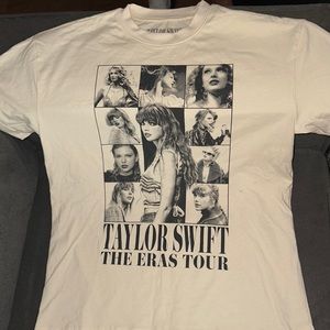 New never worn Taylor Swift T-shirt from the Eras Tour!!!